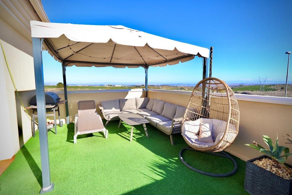Dining area in villa for sale in San Miguel de Salinas