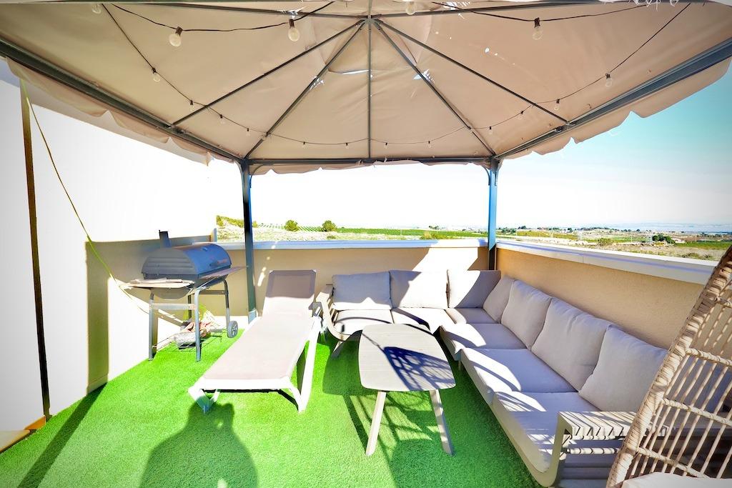Exterior view in villa for sale in San Miguel de Salinas