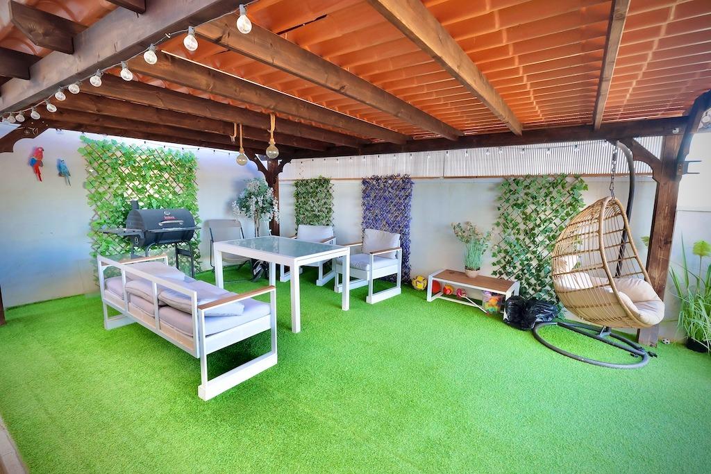 Master bedroom in villa for sale in San Miguel de Salinas