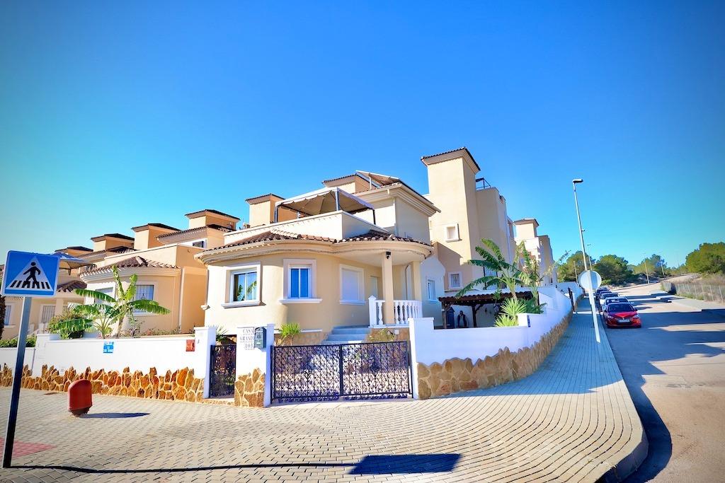 Terrace in villa for sale in San Miguel de Salinas