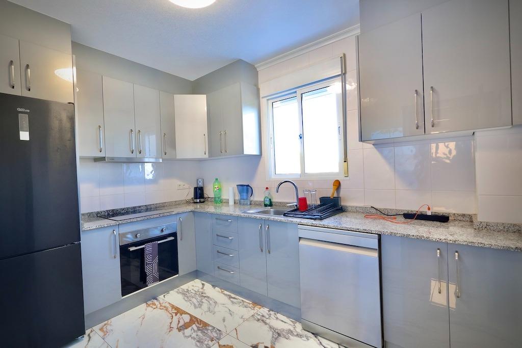 We present this magnificent independent corner villa, located in an exclusive residential area of Sa