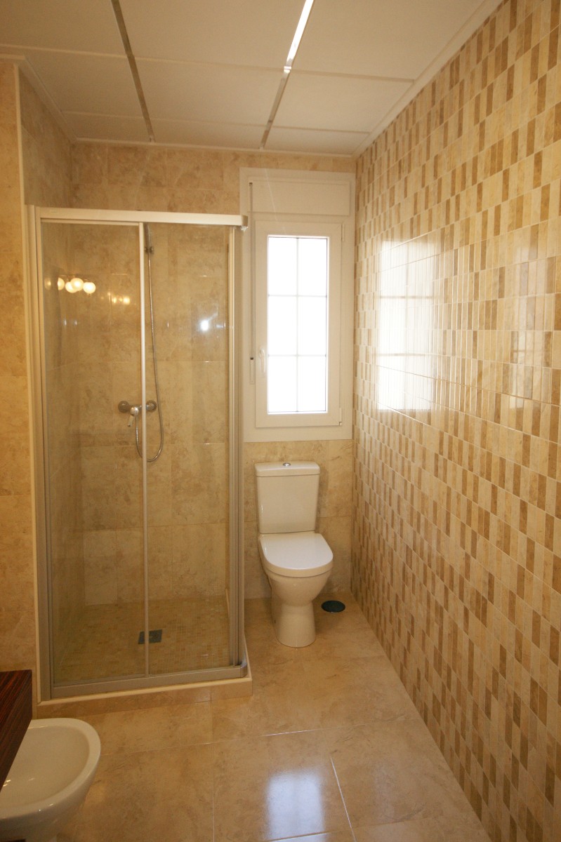 Kitchen in villa for sale in Cabo Roig