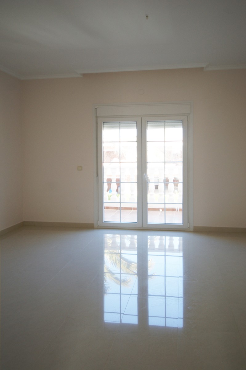 Bathroom in villa for sale in Cabo Roig