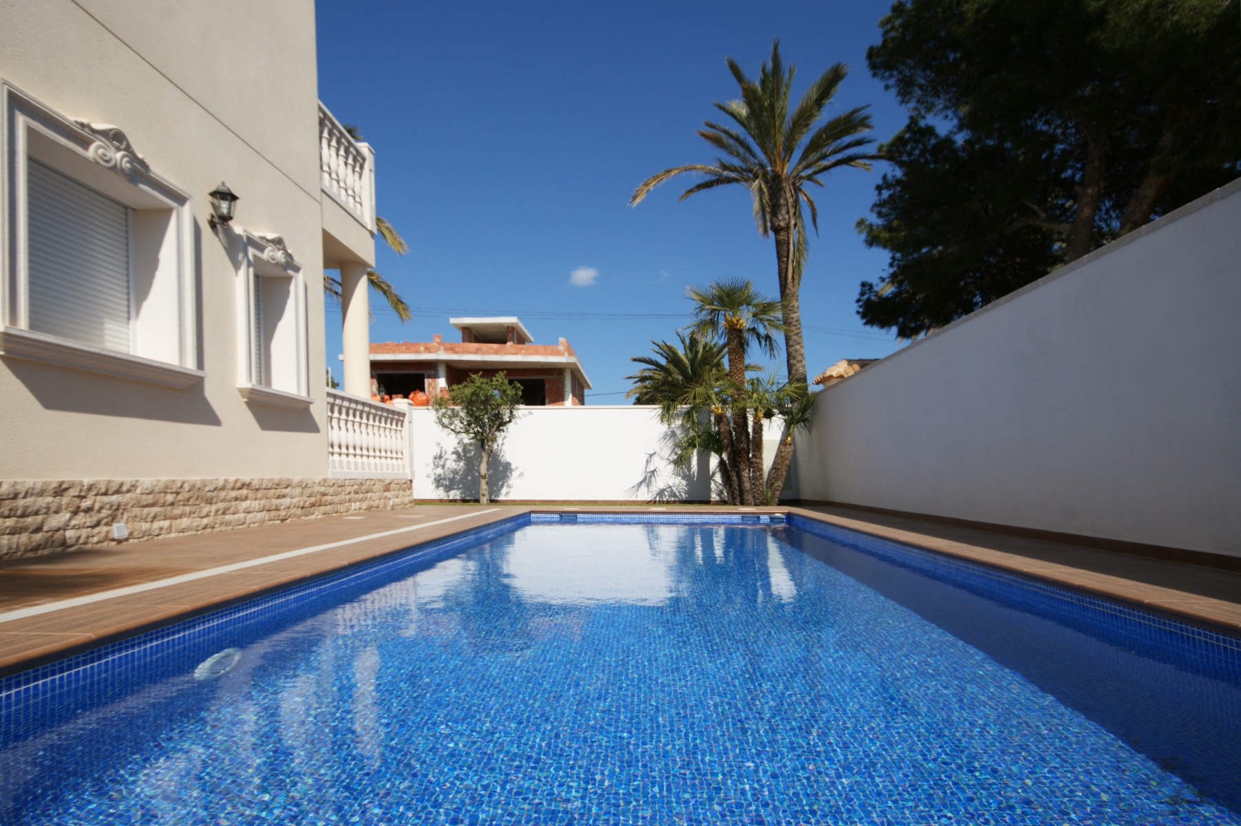 Amazing Detached Villa located only 400m to the beautiful beaches of Cabo Roig