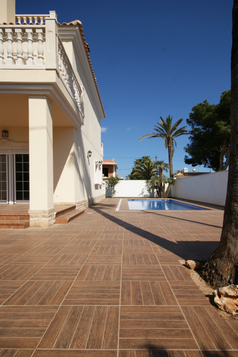 Exterior view in villa for sale in Cabo Roig