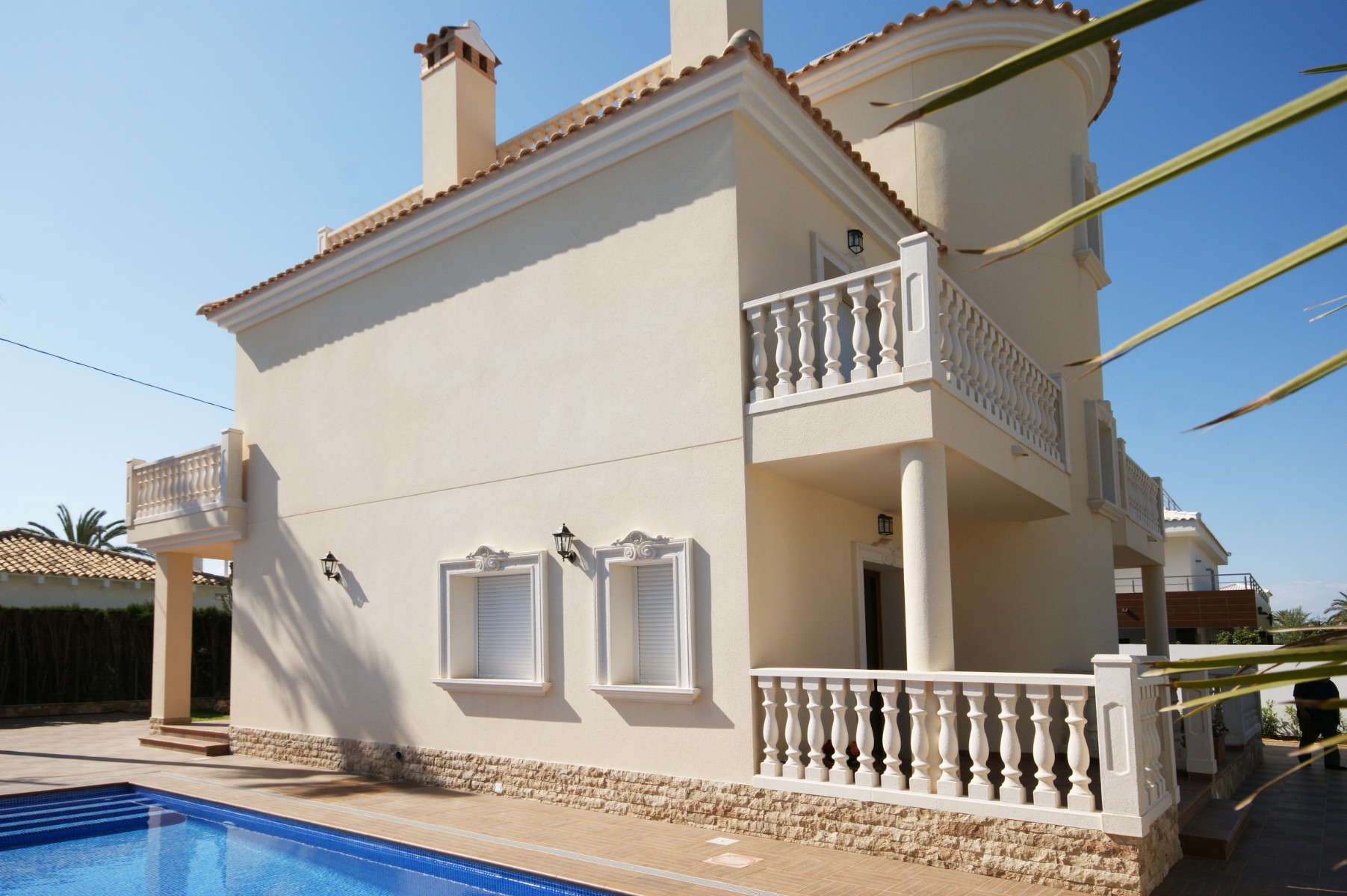 Amazing Detached Villa located only 400m to the beautiful beaches of Cabo Roig
