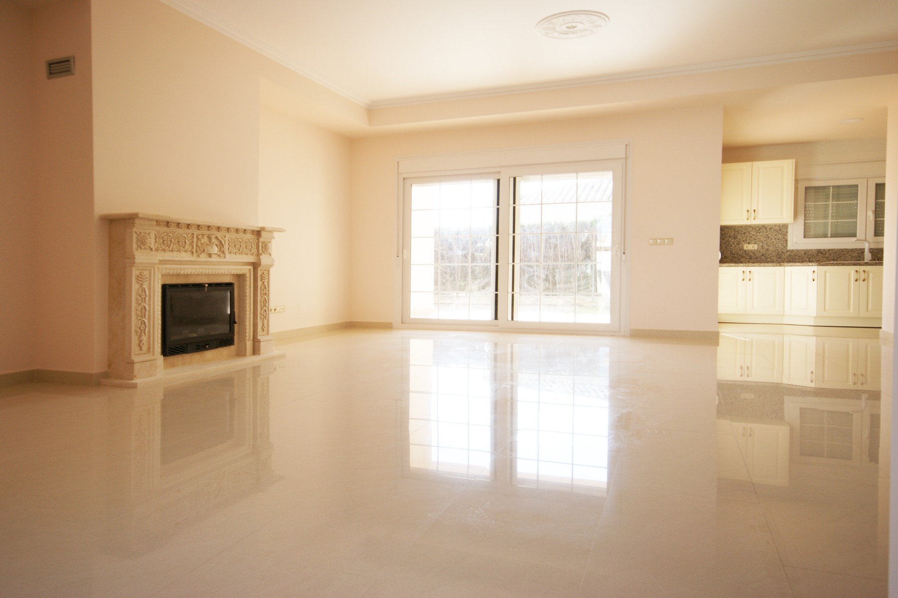 Garden in villa for sale in Cabo Roig
