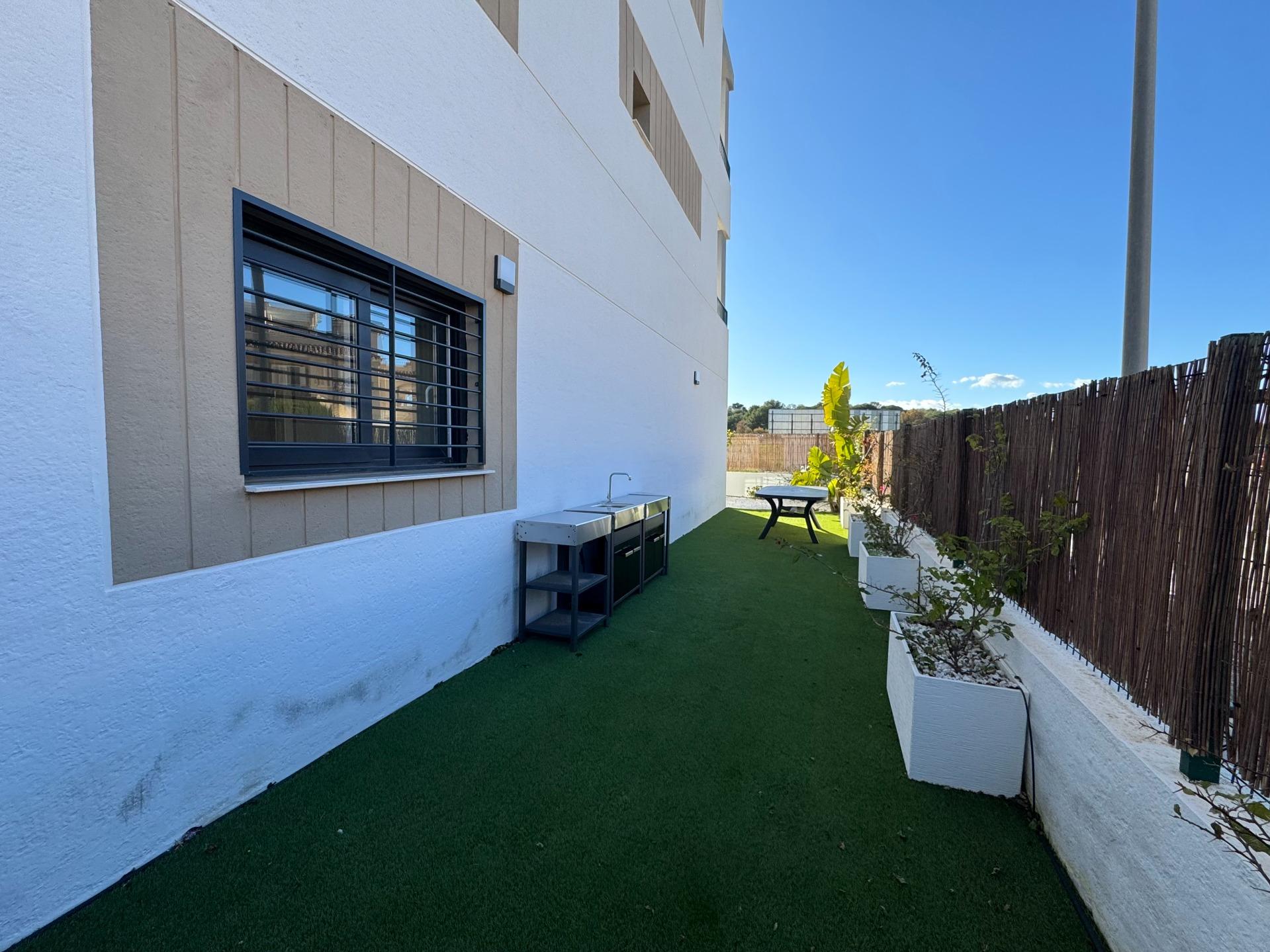 Bedroom in apartment for sale in Pilar de La Horadada