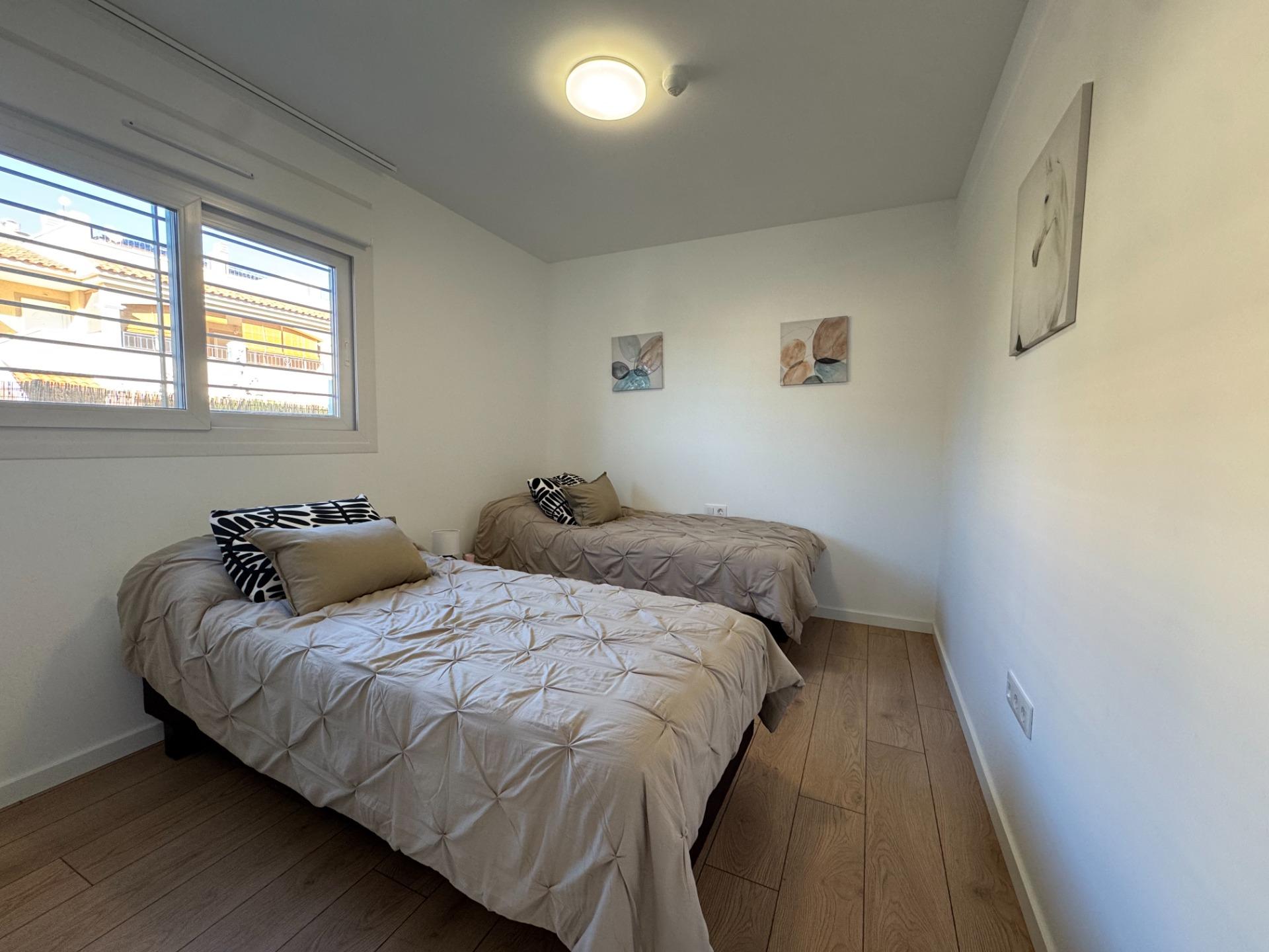 Garden in apartment for sale in Pilar de La Horadada