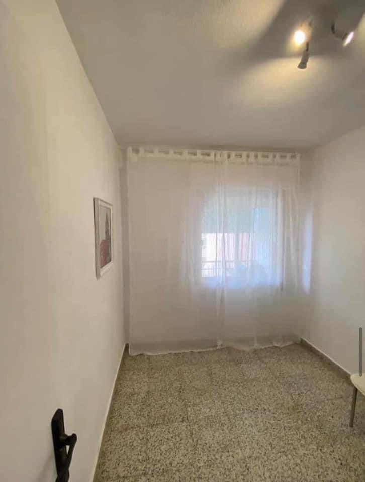 Master bedroom in apartment for sale in Lo Pagan