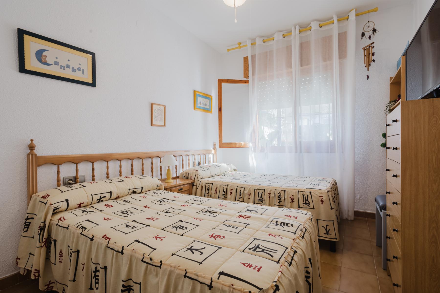 Garden in bungalow for sale in Torrevieja
