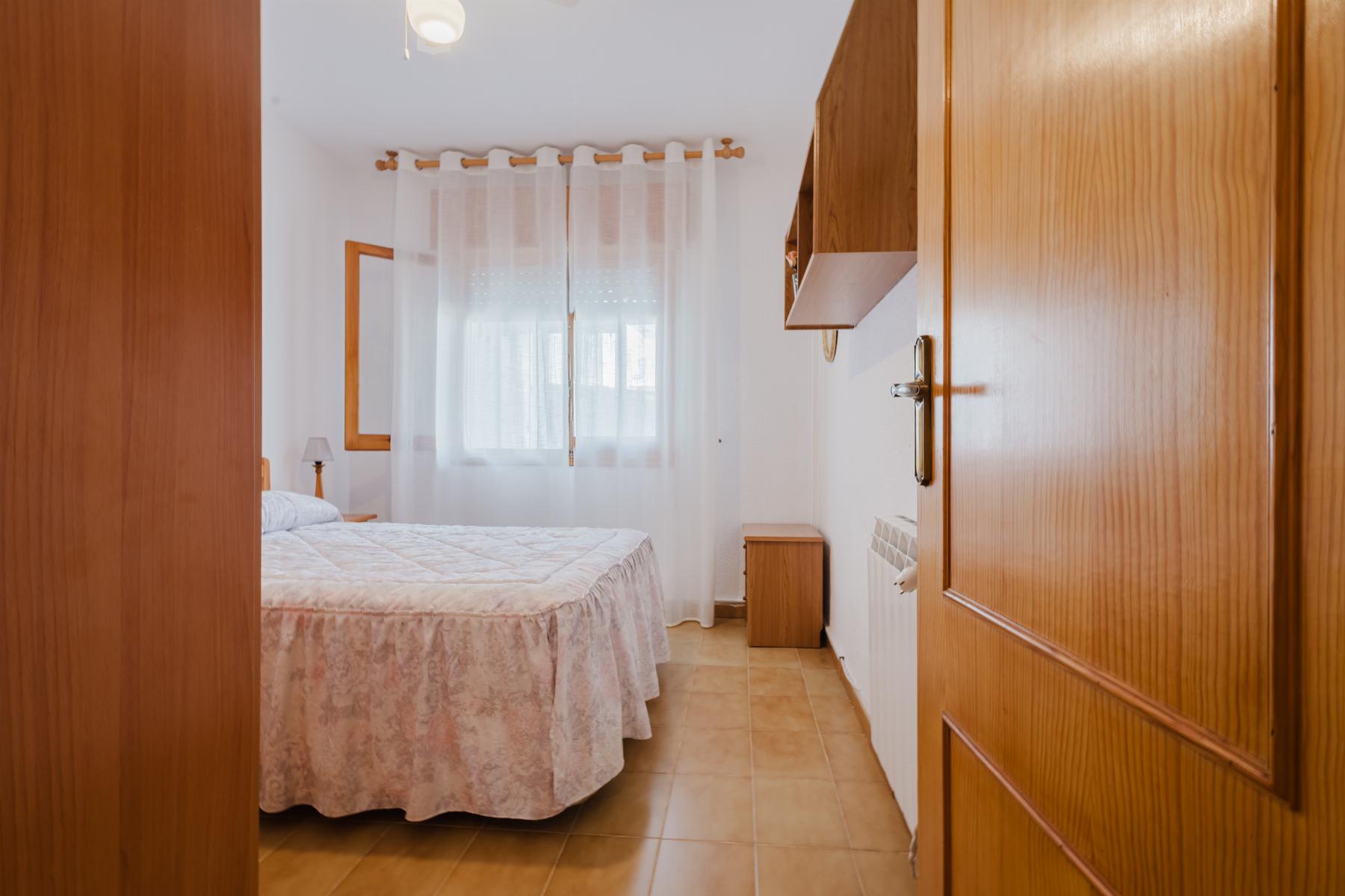 Bedroom in bungalow for sale in Torrevieja