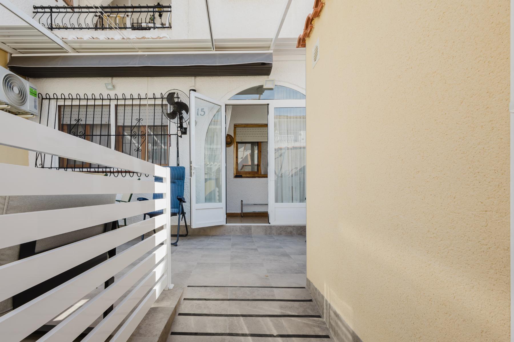 Bathroom in bungalow for sale in Torrevieja