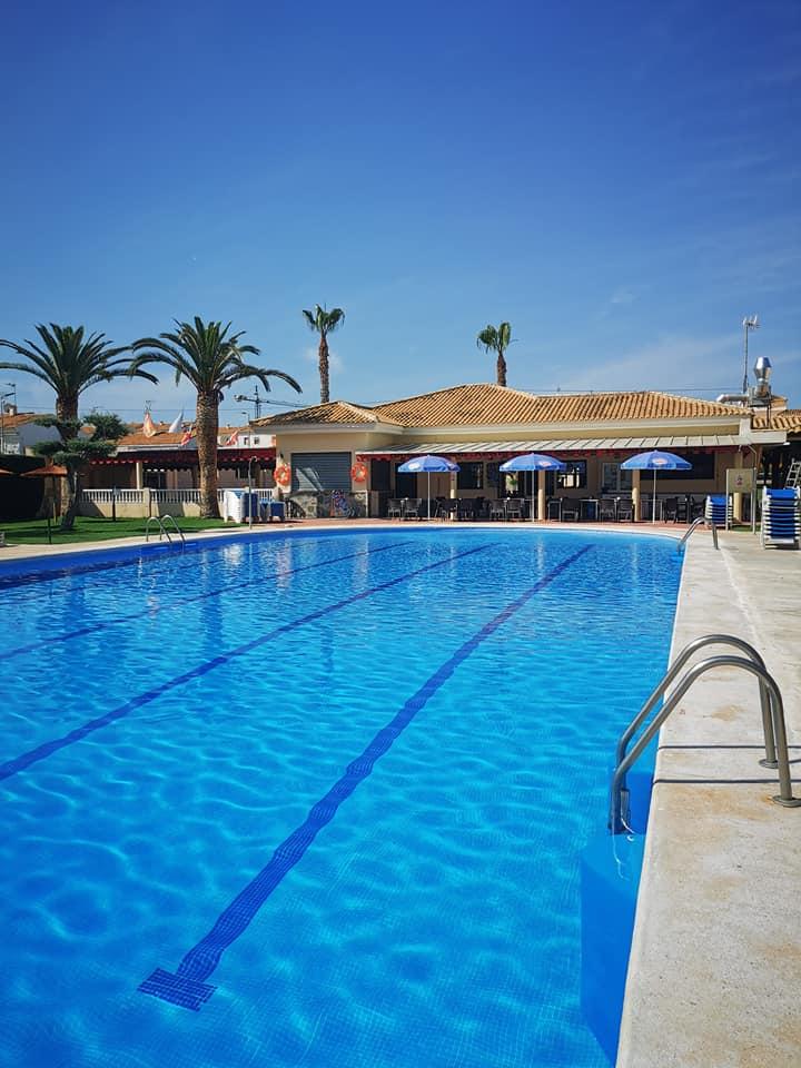 Dining area in bungalow for sale in Torrevieja