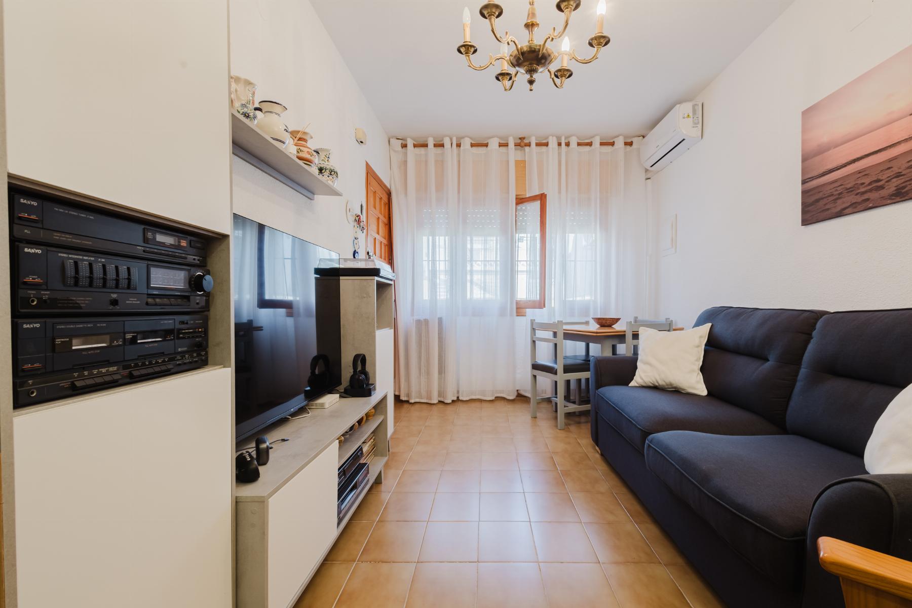 Bedroom in bungalow for sale in Torrevieja