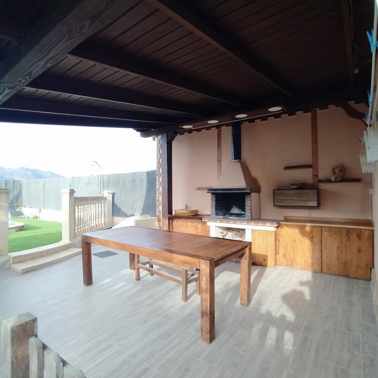 Exterior view in villa for sale in Orihuela