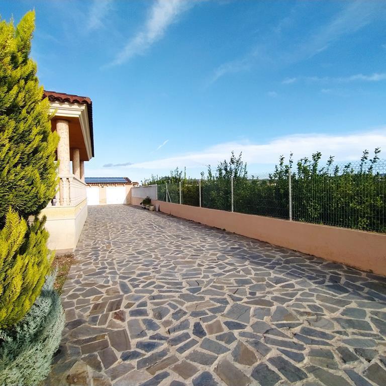 Terrace in villa for sale in Orihuela