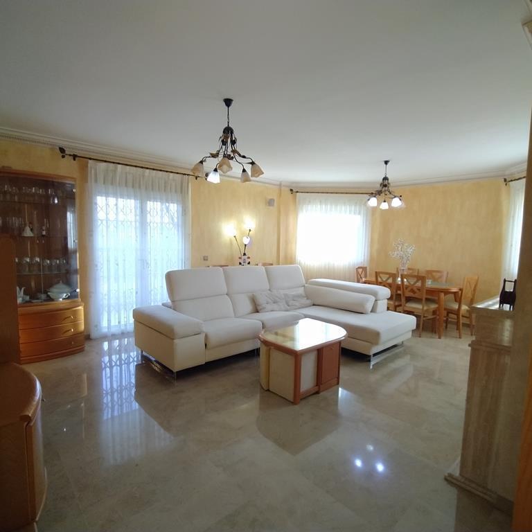Terrace in villa for sale in Orihuela