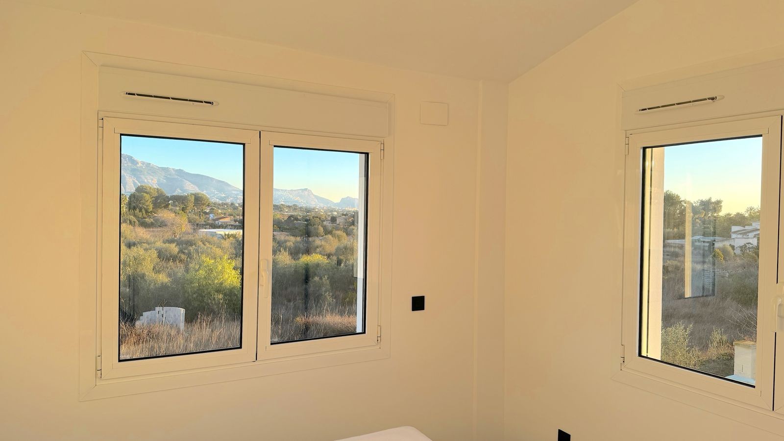 Master bedroom in villa for sale in Alfas del Pi