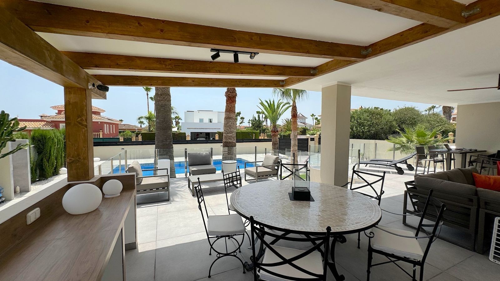 Exterior view in villa for sale in Alfas del Pi