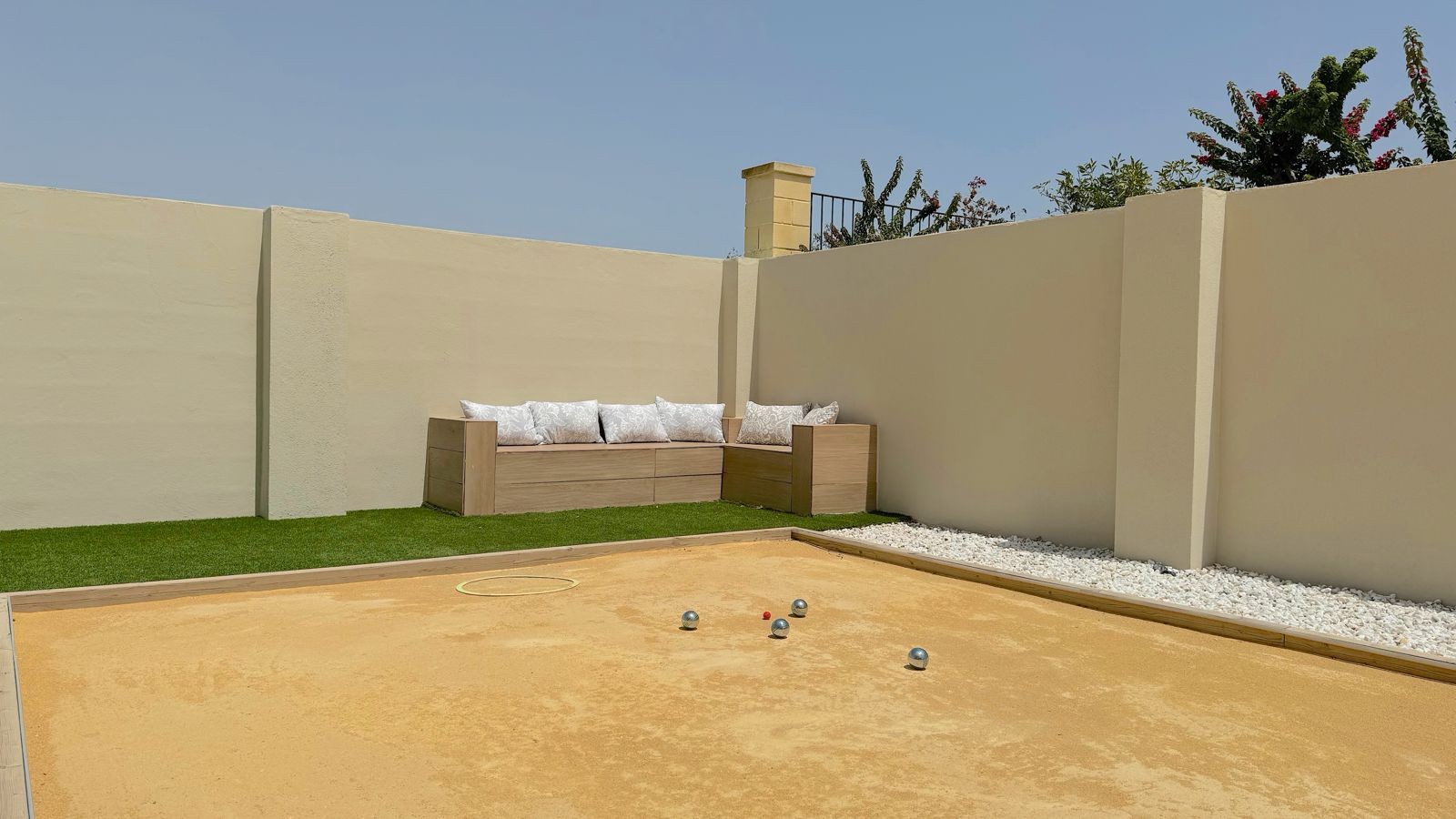 Exterior view in villa for sale in Alfas del Pi