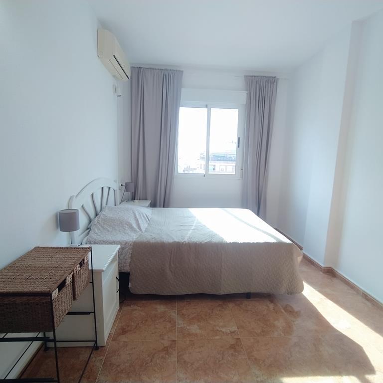 Bedroom in apartment for sale in Torrevieja