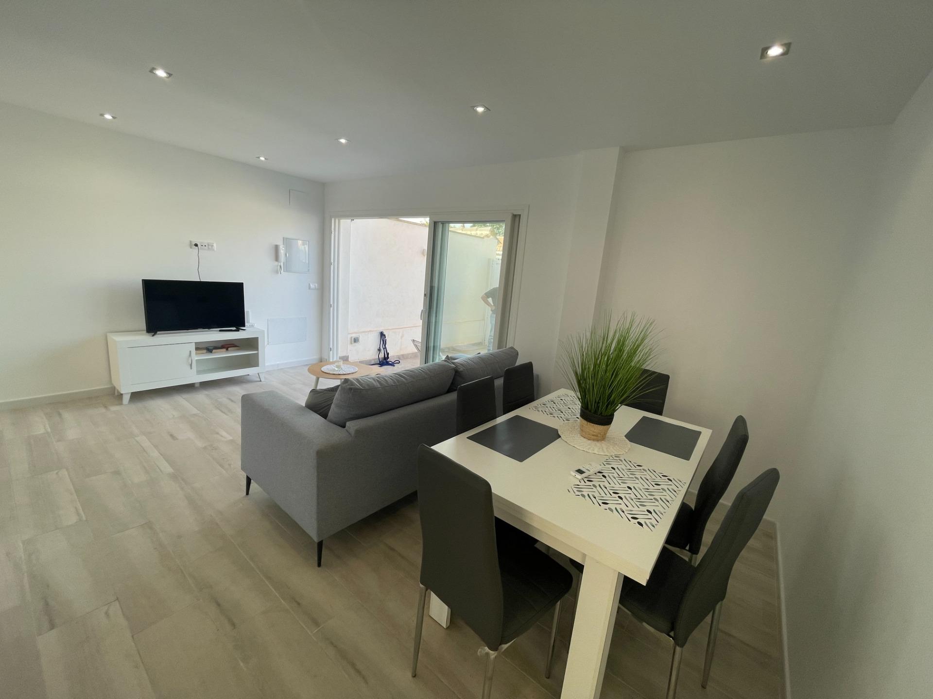 Bedrooms: 3, Bathrooms: 1, Bungalow in Orihuela Costa, Alicante, Spain