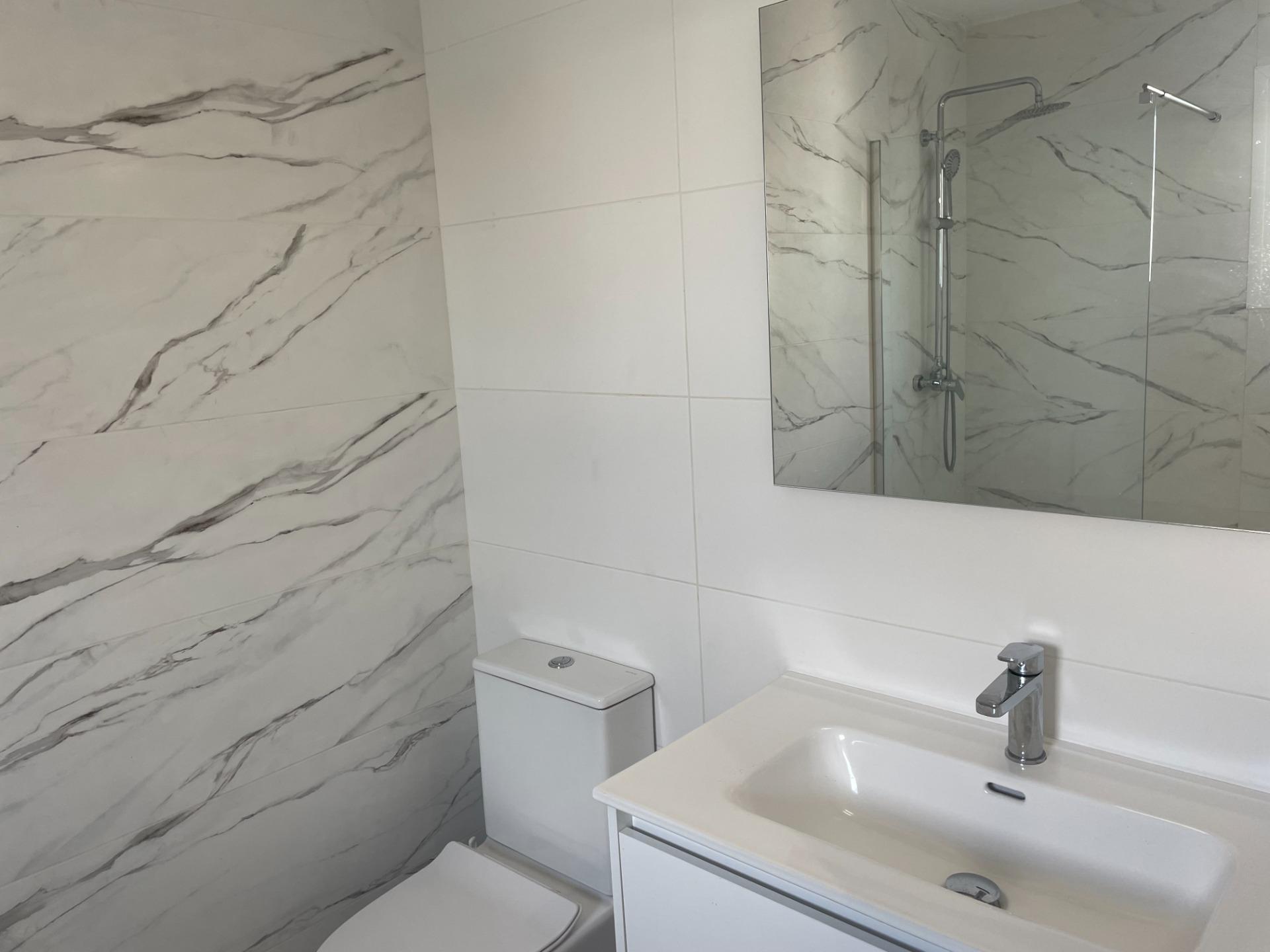 Bedroom in bungalow for sale in Orihuela Costa