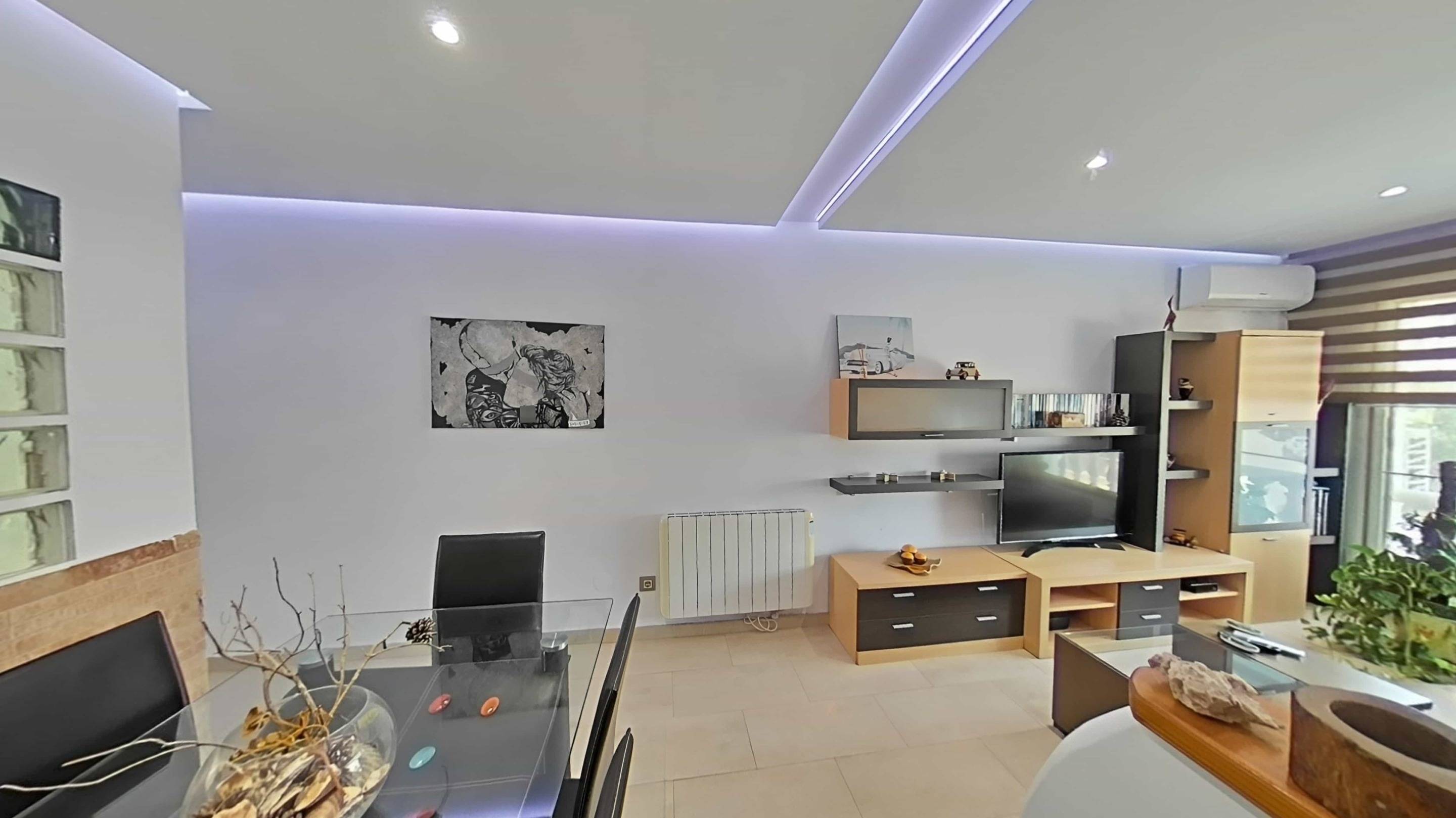 Master bedroom in apartment for sale in Lo Pagan