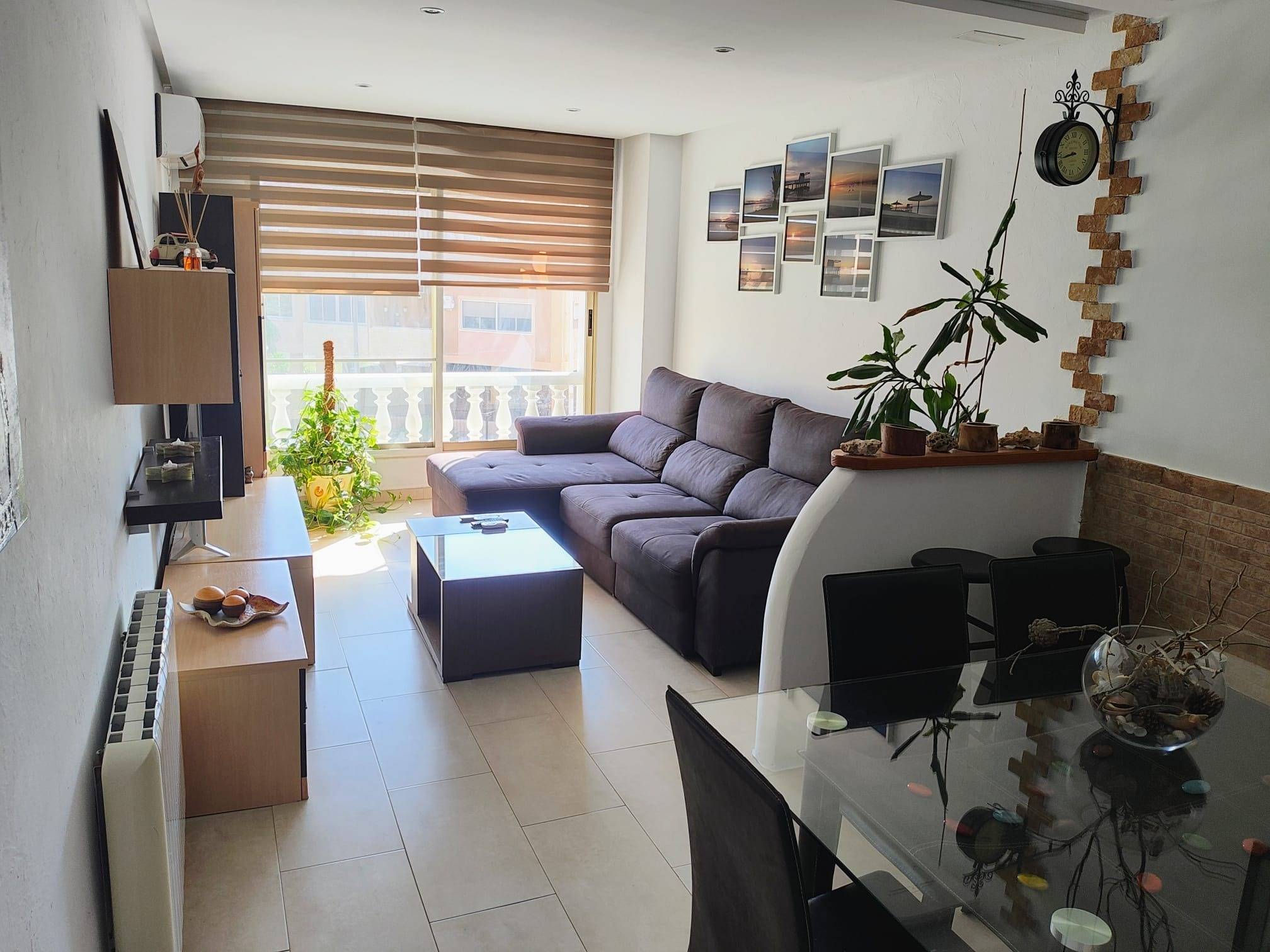 Living room in apartment for sale in Lo Pagan