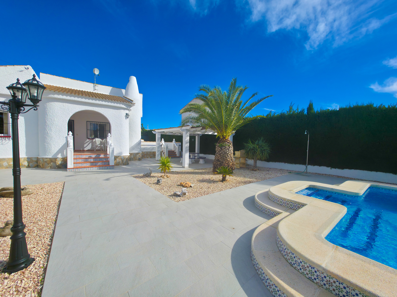 Kitchen in villa for sale in Torrevieja
