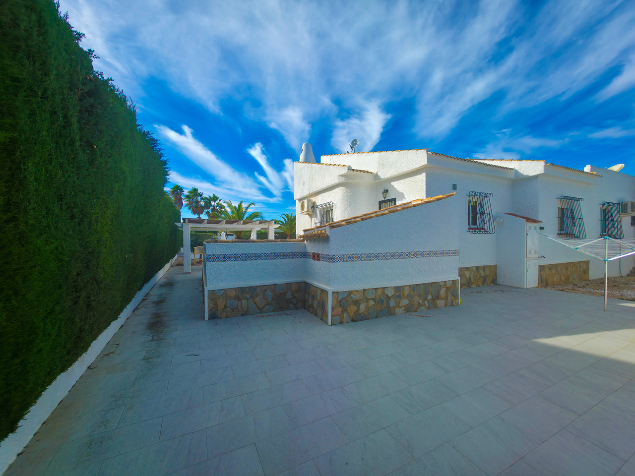 Pool area in villa for sale in Torrevieja