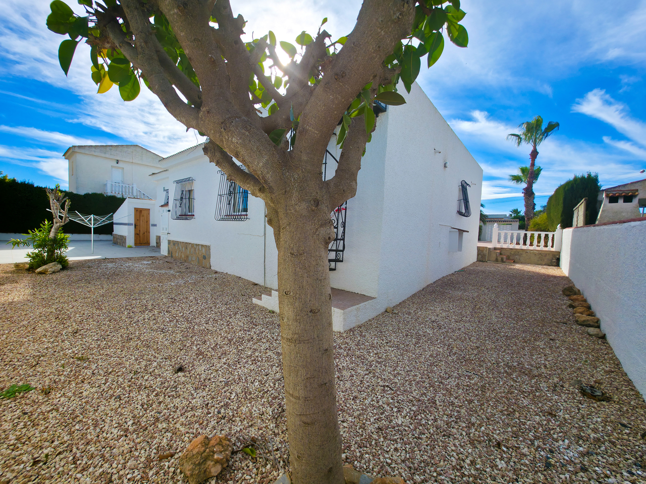 Exterior view in villa for sale in Torrevieja
