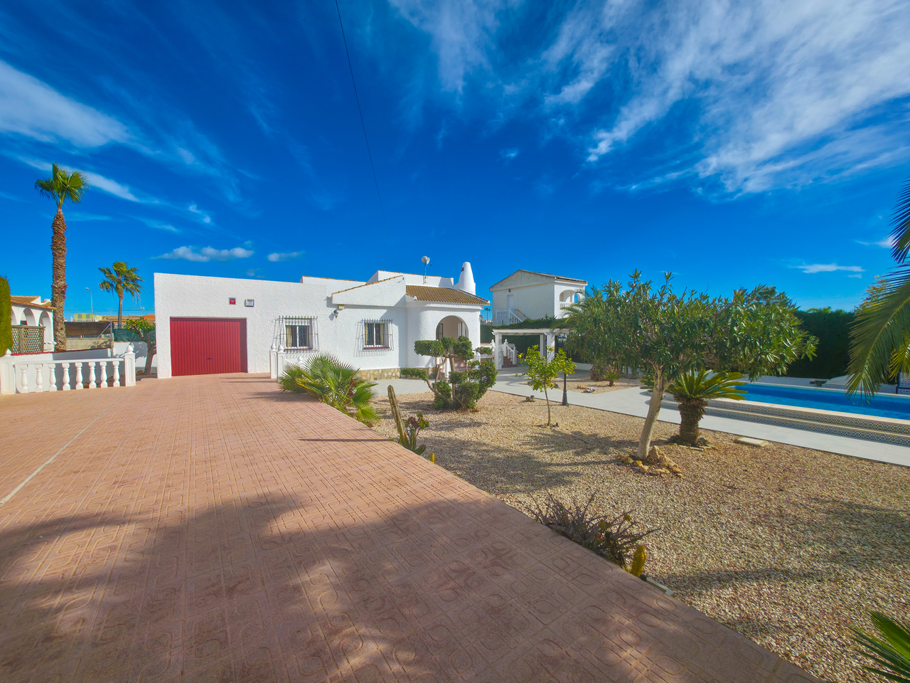 Kitchen in villa for sale in Torrevieja