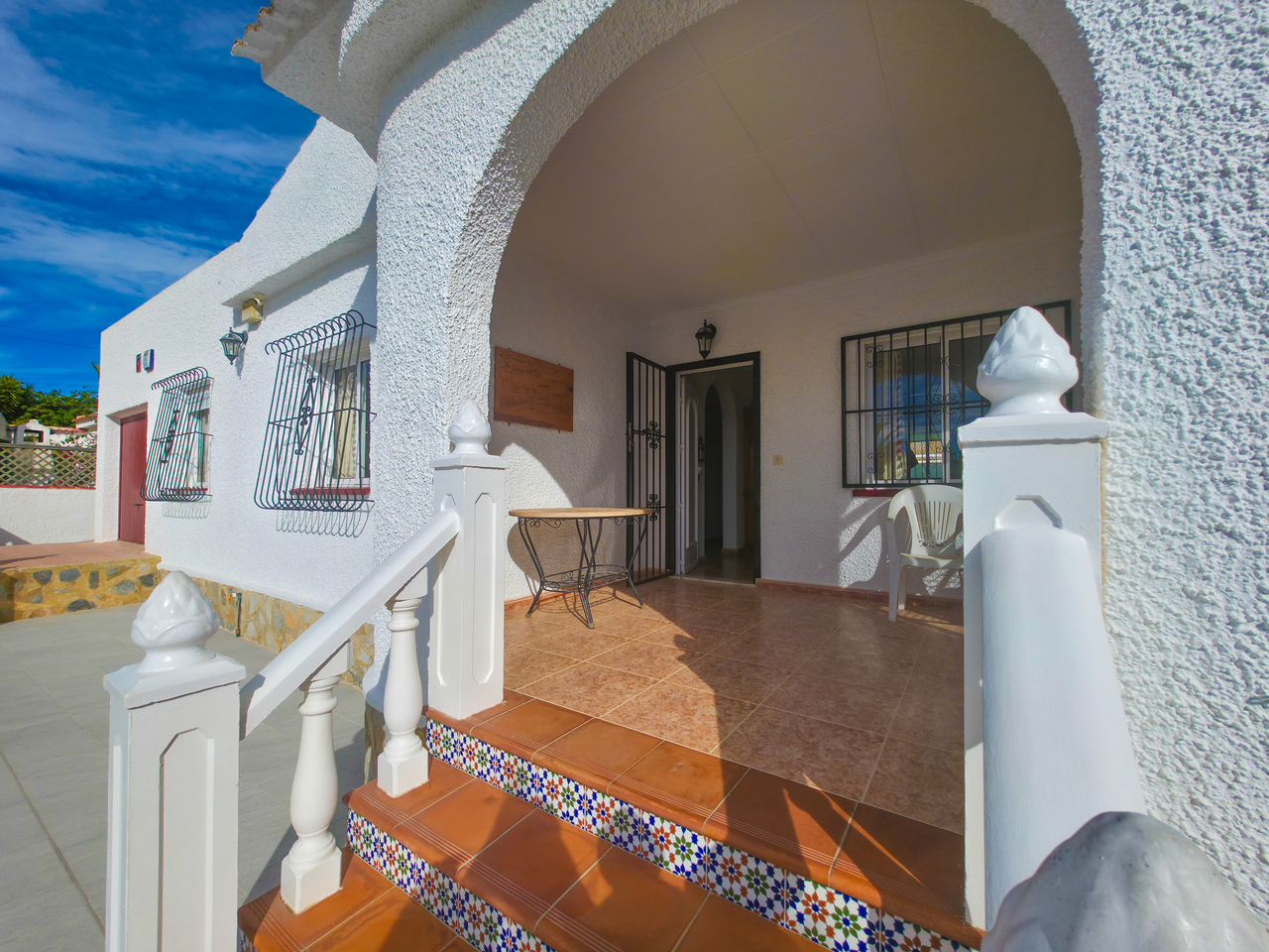 We are delighted to present this impressive four-bedroom villa located in the highly desirable area