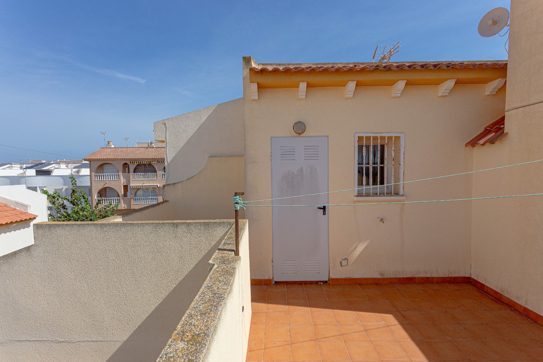 Garden in villa for sale in Pilar de La Horadada