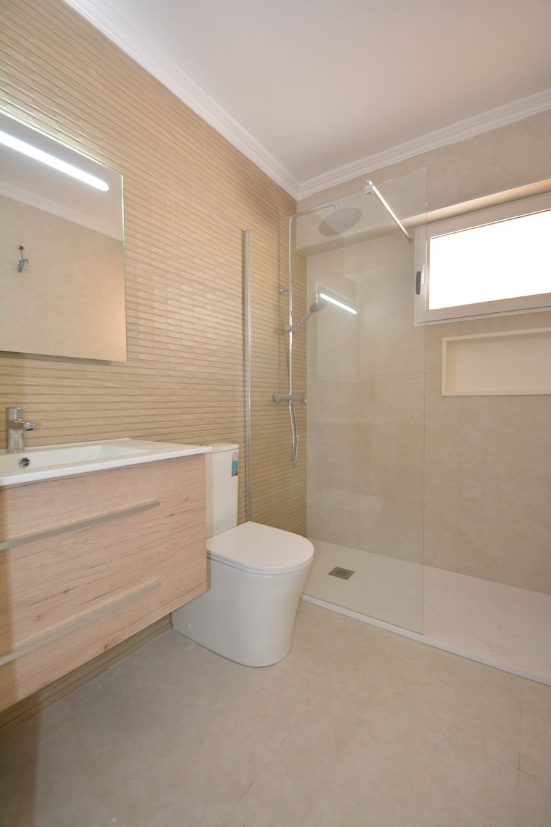 Pool area in apartment for sale in Torrevieja