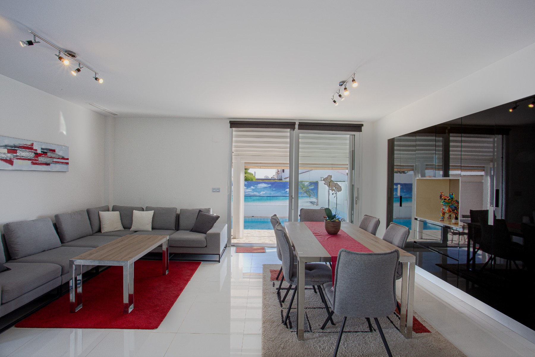 Garden in villa for sale in Orihuela Costa