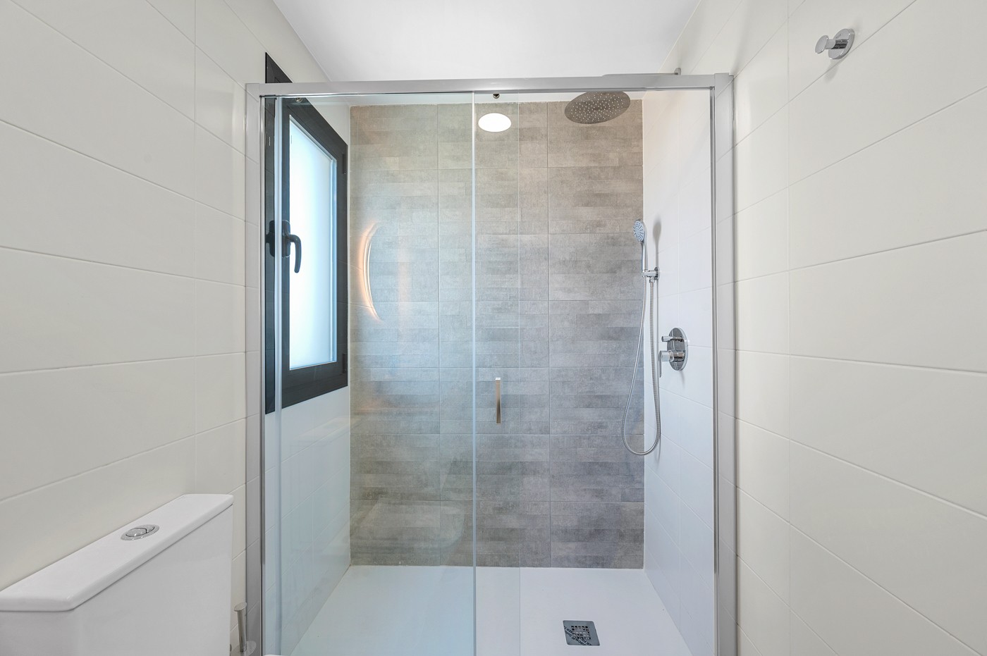 Master bedroom in apartment for sale in Torre Pacheco