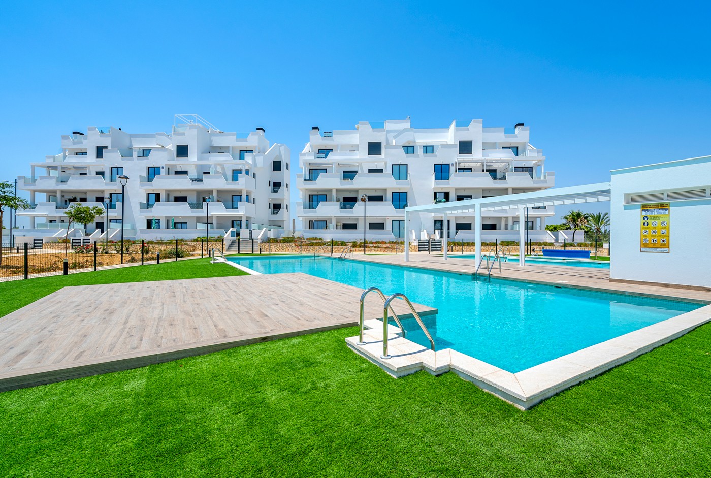 Pool area in apartment for sale in Torre Pacheco