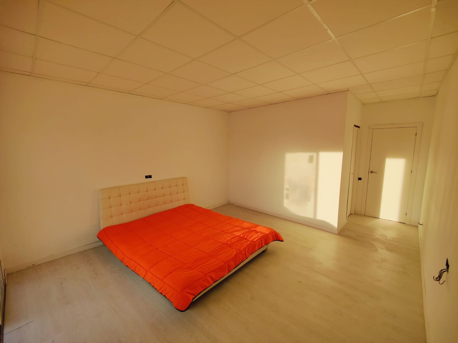 Master bedroom in villa for sale in Pinoso