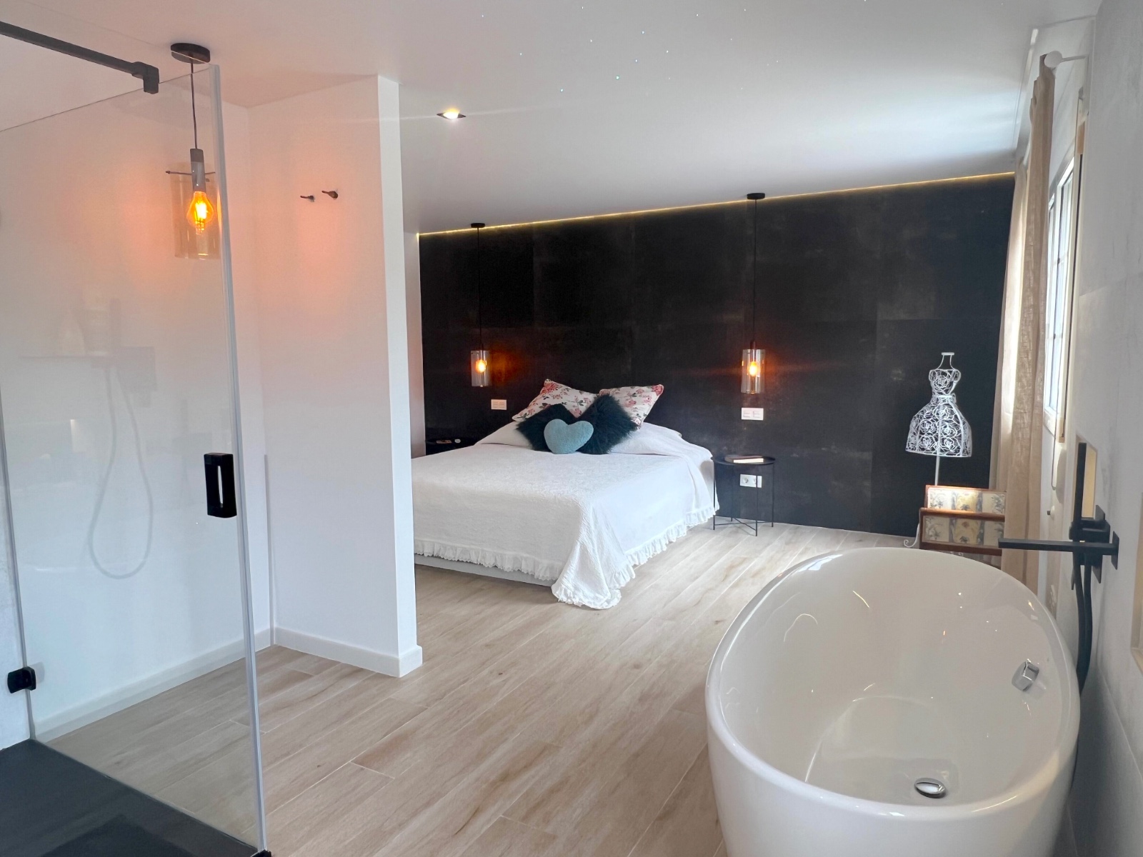 Bedroom in villa for sale in San Javier