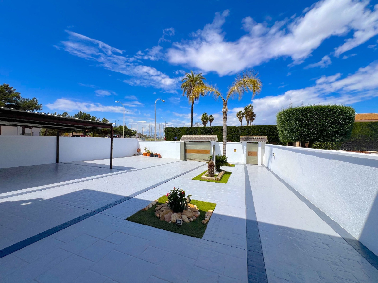 Garden in villa for sale in San Javier