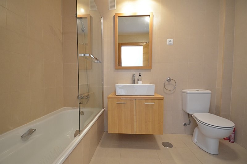 Bathroom in apartment for sale in Hacienda Riquelme Golf Resort