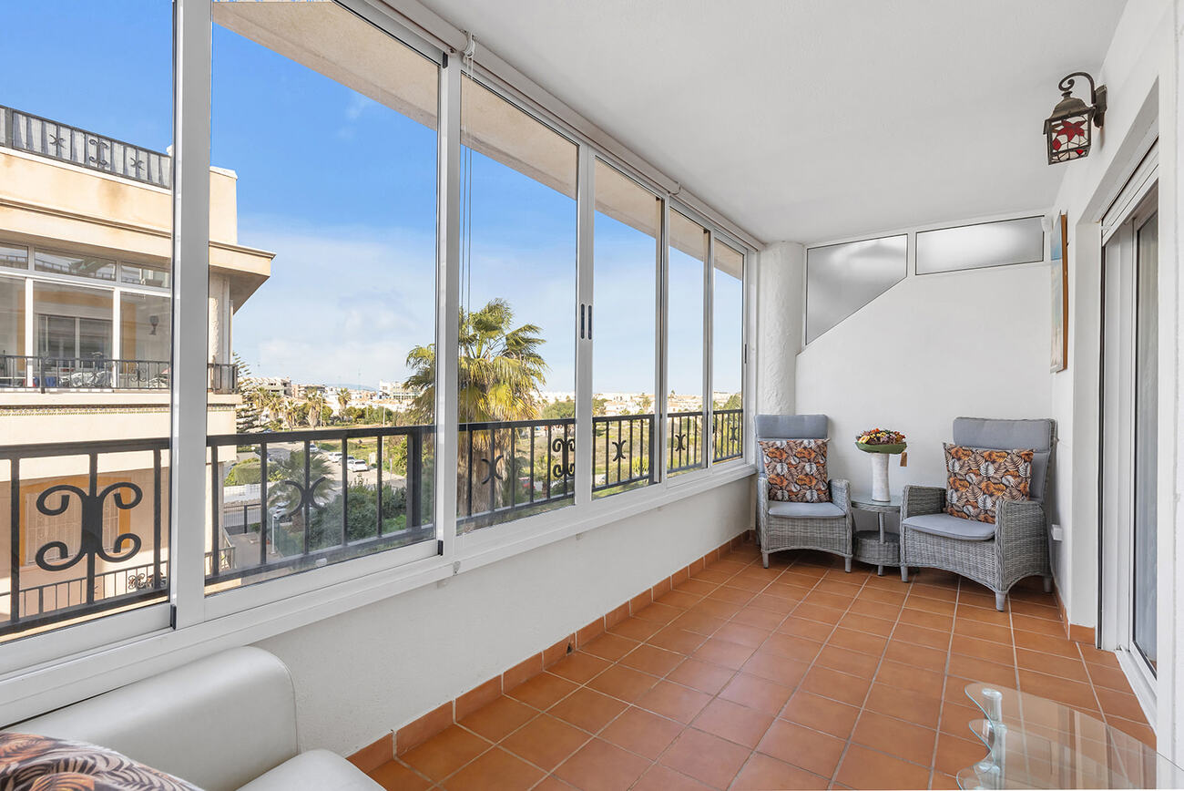 Kitchen in apartment for sale in Orihuela Costa
