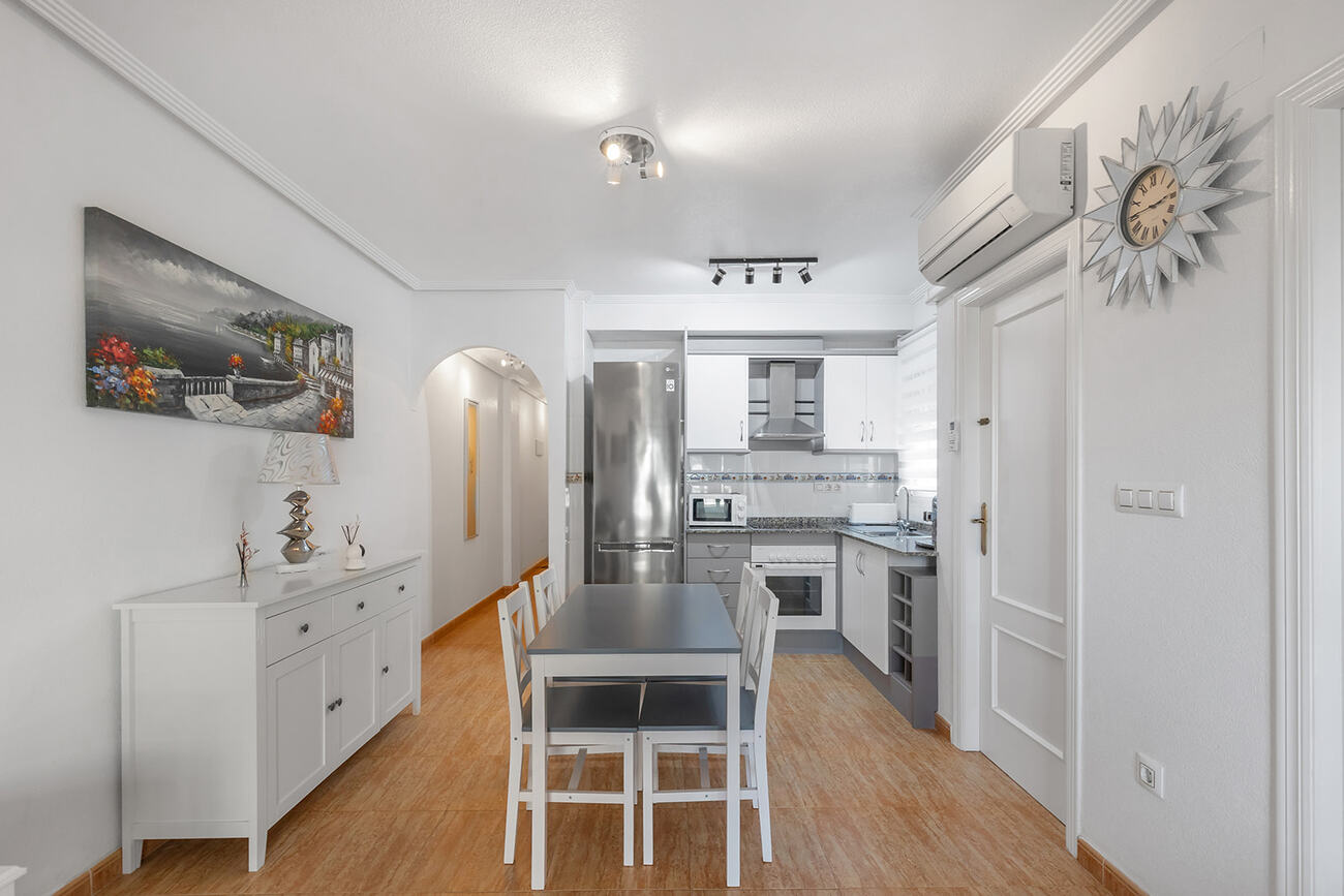 Garden in apartment for sale in Orihuela Costa