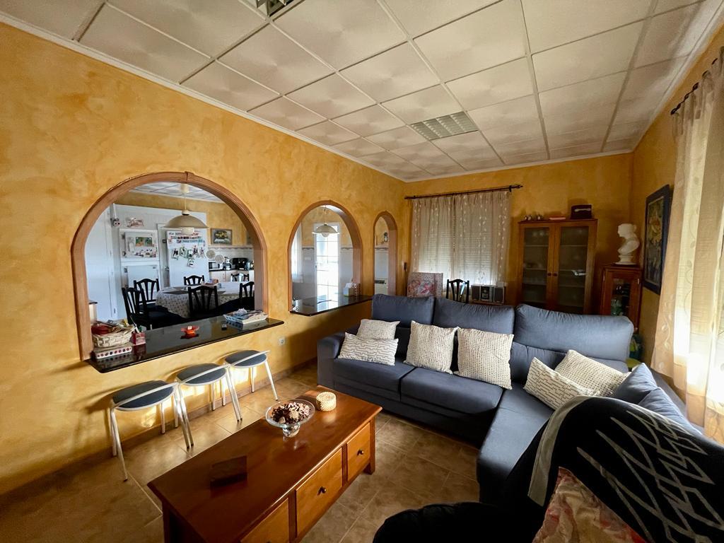 Garden in villa for sale in Albatera