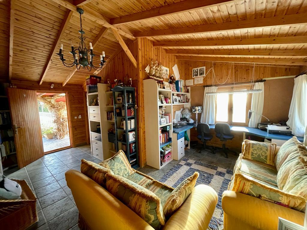 Bathroom in villa for sale in Albatera