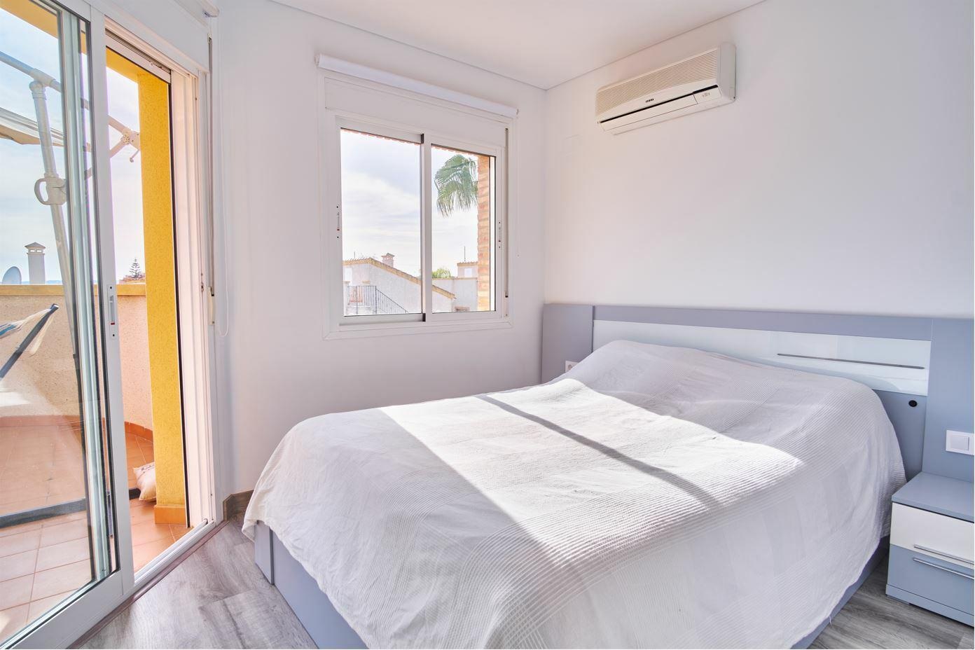 Bathroom in villa for sale in Los Montesinos