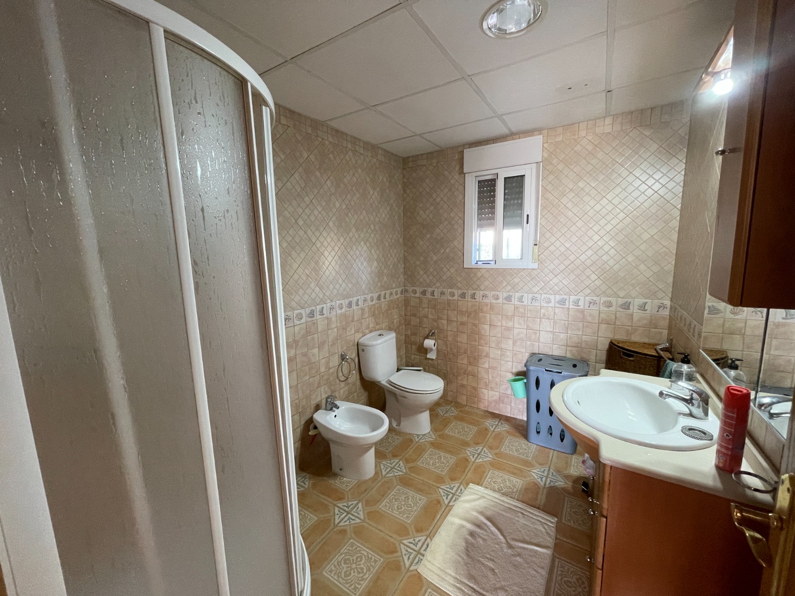 Pool area in villa for sale in Albatera